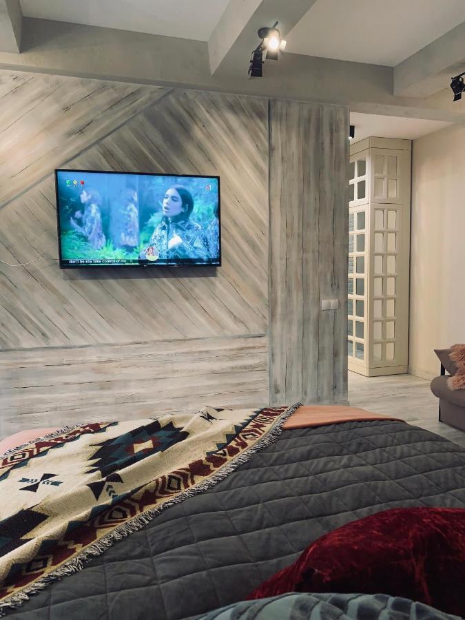 Studio Lux Loft On Victory Street In The City Center Vinnytsia Ngoại thất bức ảnh
