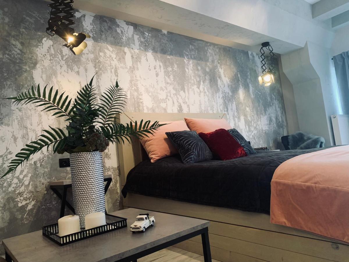 Studio Lux Loft On Victory Street In The City Center Vinnytsia Ngoại thất bức ảnh