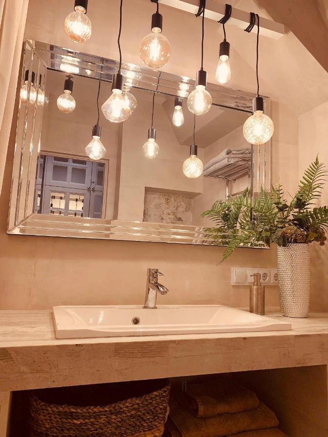 Studio Lux Loft On Victory Street In The City Center Vinnytsia Ngoại thất bức ảnh