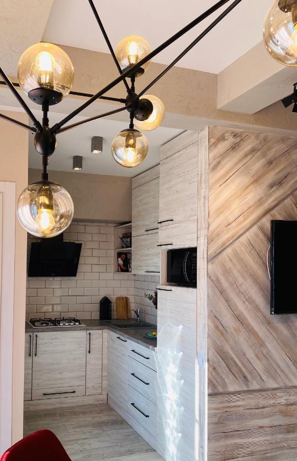 Studio Lux Loft On Victory Street In The City Center Vinnytsia Ngoại thất bức ảnh